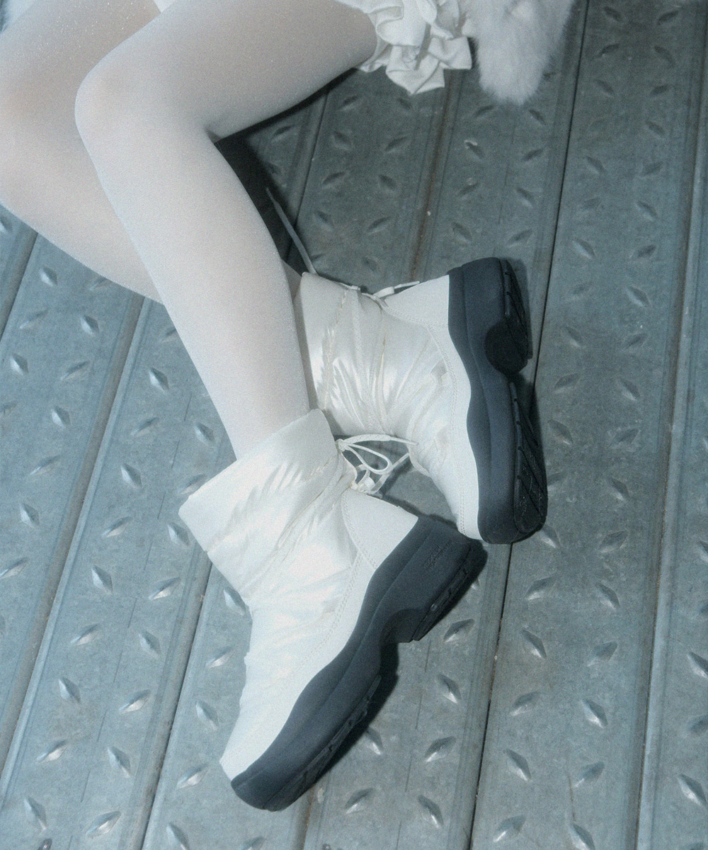 rockfish weatherwear 白 ホワイト ROCKFISH WEATHERWEAR X MINJU KIM FLORAL SHADOW CLOG