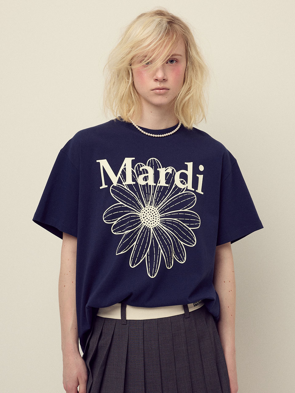 【Mardi Mercredi】UNISEX TSHIRT LONG SLEEVE FLOWERMARDI UNISEX TSHIRT LONG SLEEVE FLOWERMARDI_NAVY IVORY - MARDI