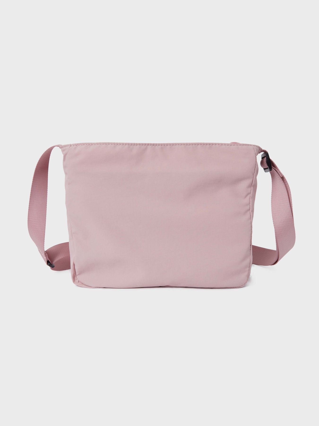【韓国WHO.A.U フーアーユー】Steve Nylon Drawstring Cross Bag Steve Nylon Drawstring Cross Bag - 후아유닷컴